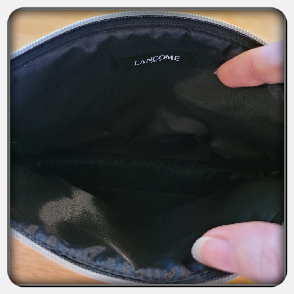 NWOT Lancome Pink Poka Dot Make Up Bag - Picture 5 of 6
